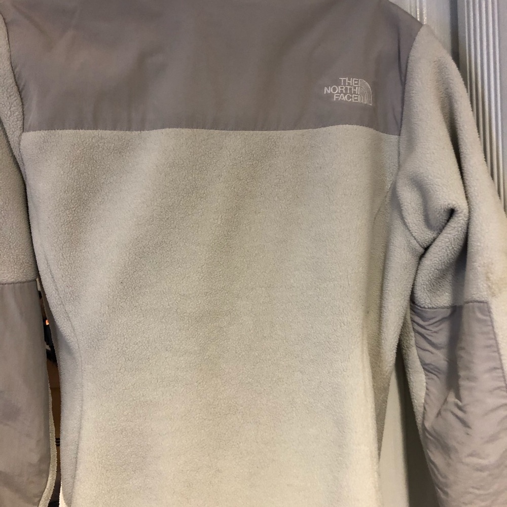 North Face Fleece Jacket - Picture 2 of 3